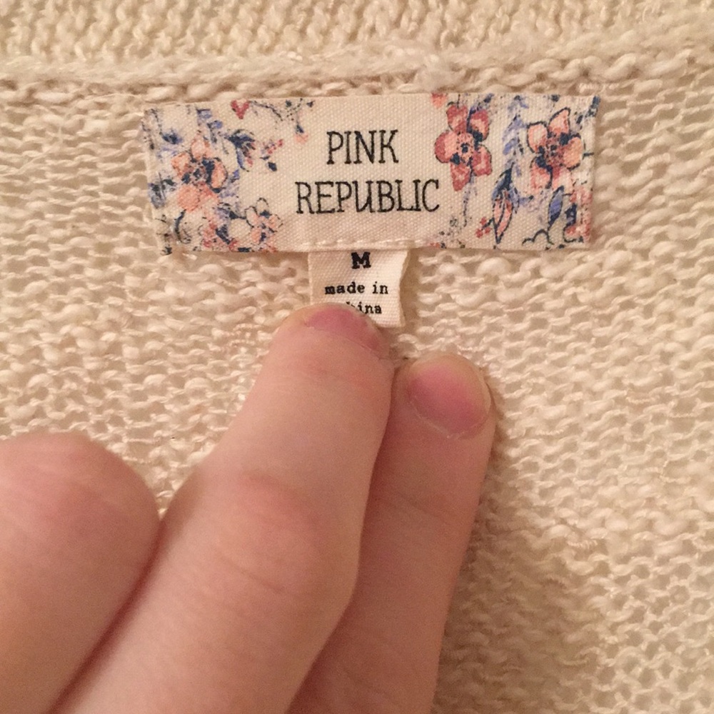 Perfect Spring Sweater! - Picture 3 of 3